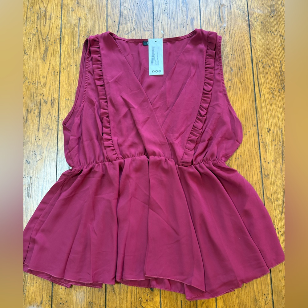 Boohoo Berry Ruffle Plunge Peplum